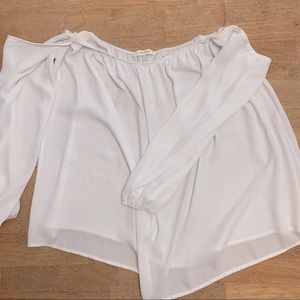 Entro off the shoulder top